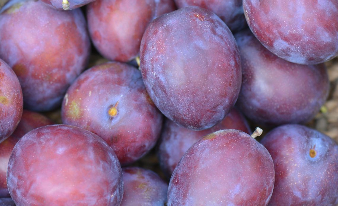 Why Shopping Hungry Ruins Your Grocery Budget